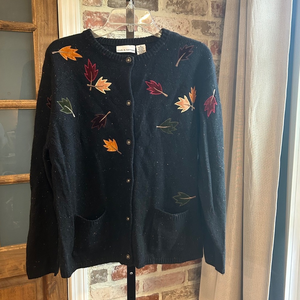 Cottagecore Grandmacore Fall Cardigan Sweater Women Black Embroidered Leaf M